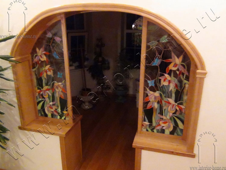 арка фрамуга с витражами и стеклами фото